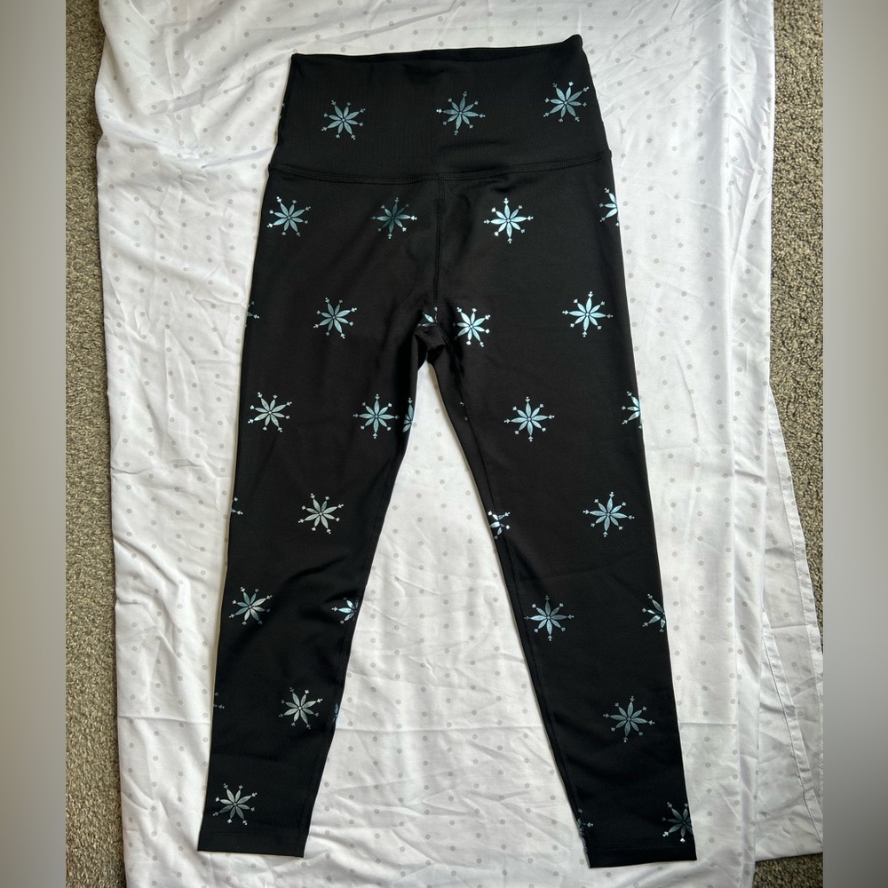 Beyond Yoga Festive Black and Blue Leggings